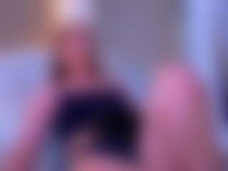 Live cam show with Sellenna - Small Tits on livesuperchat.net