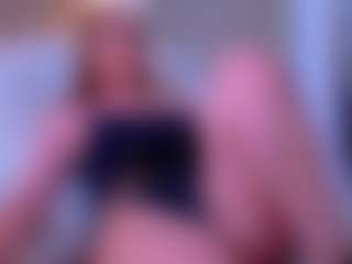 Live cam show with Sellenna - New Squirt on Camsoda Late Night