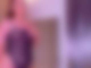 Live cam show with Sellenna - Teen (18+) on Uber Horny