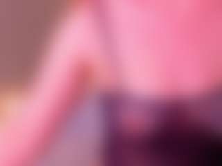 Live cam show with Sellenna - New Lovense on camgirlchat.live