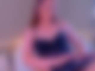 Live cam show with Sellenna - Brown Hair Toys on luckytryst.com
