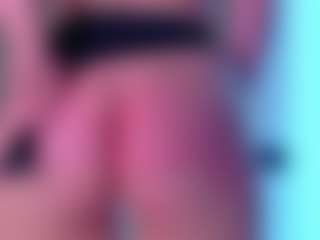 Live cam show with Sellenna - Fingering on Camsoda