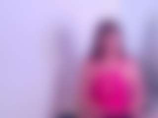 Live cam show with Sellenna - Dildo Brown Hair on Camsoda