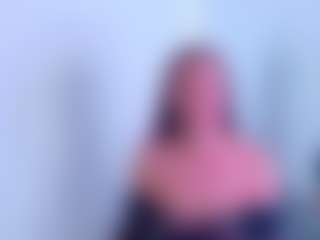 Live cam show with Sellenna - Blue Eyes on Milfs Live