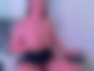 Live cam show with Sellenna - Blue Eyes on Latina Girls