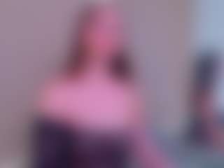 Live cam show with Sellenna - Ride Torso on Cam Slut