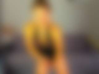 Shakira's Live Sex Cam Show