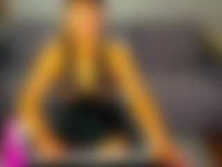 Shakira's Live Sex Cam Show