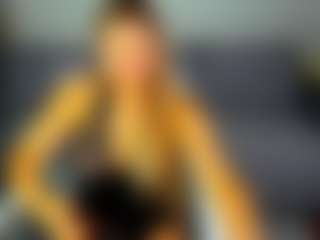 Shakira's Live Sex Cam Show