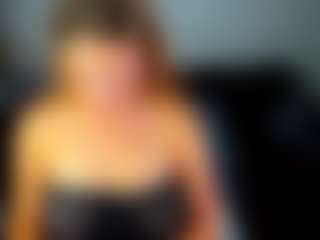 Shakira's Live Sex Cam Show