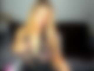 Shakira's Live Sex Cam Show