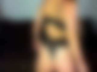 Shakira's Live Sex Cam Show
