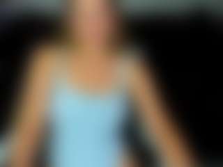 Live cam show with Shakira - Body Massage on galaxygirlnitro.com