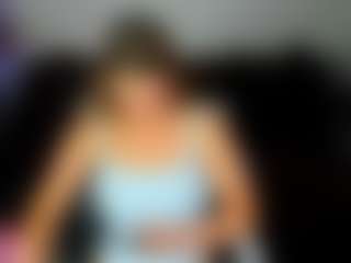 Live cam show with Shakira - Cute on CamSextacy