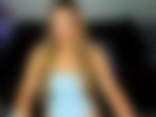 Live cam show with Shakira - New Spank on Milf Play