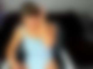 Live cam show with Shakira - New Spank on Adult Interactions