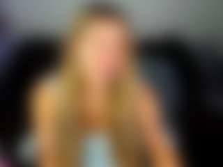 Live cam show with Shakira - Dirty Talk on SmokeAndPoke