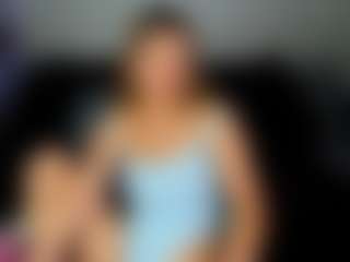 Live cam show with Shakira - Body Massage on Adult Interactions