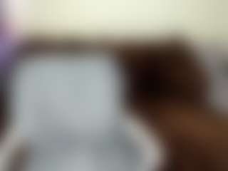 Live cam show with Shakira - Natural on studioflirtlive.com