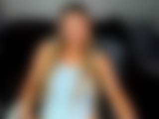 Live cam show with Shakira - Body Massage on Camsoda