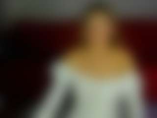 Live cam show with Shakira - Fingers on Mixed Magazine Live