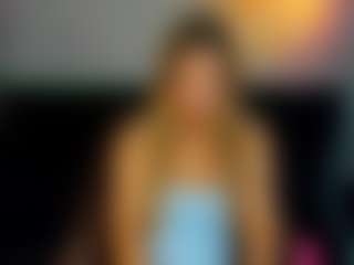 Live cam show with Shakira - Camel Toe on Soda Cam