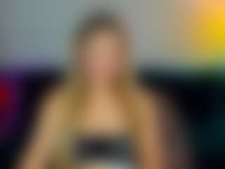 Live cam show with Shakira - Body Massage on fapnchat