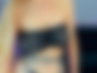 Shakira's Live Sex Cam Show
