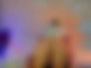 Live cam show with Shakira - Body Massage on Camsoda