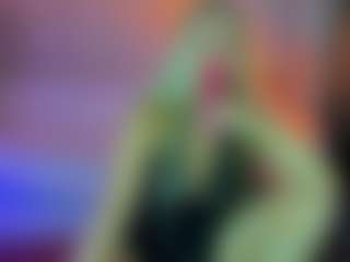 Live cam show with Shakira - Sexy on Camsoda