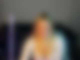 Shakira's Live Sex Cam Show