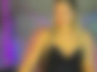 Live cam show with Shakira - Camel Toe on nudelive.tv