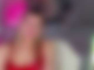 Live cam show with Shakira - Cute on Camiplay Live