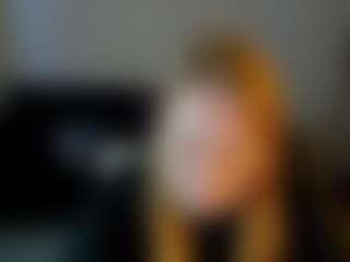 Live cam show with Sophia - Upskirt on CamClone