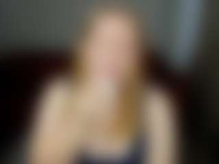 Live cam show with Sophia - Red Hair on Camsoda