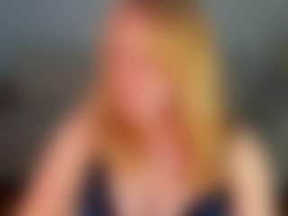 Live cam show with Sophia - Oil on TeamSkeetLive