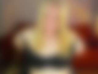 Live cam show with Sophia - Upskirt on 1on1-livenow