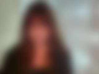 Live cam show with Lora - Moaning on AdultVida.com