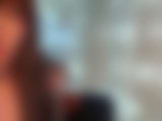 Live cam show with Lora - Smoking on SinfulBabes