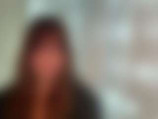 Live cam show with Lora - Public on Streamer API