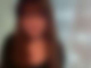 Live cam show with Lora - Bedroom Teen (18+) on sexylive.show