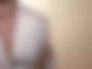 Live cam show with VivianHerdon - Full Nudity on Hubzter Live