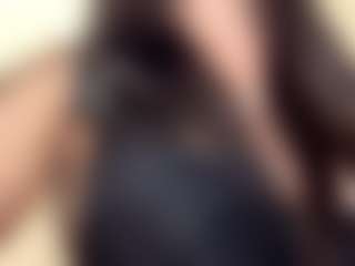 Live cam show with VivianHerdon - Average on madthumbs