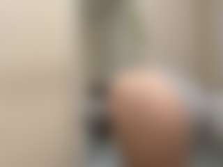 Live cam show with VivianHerdon - Dildo Or Vibrator Granny on Camsoda
