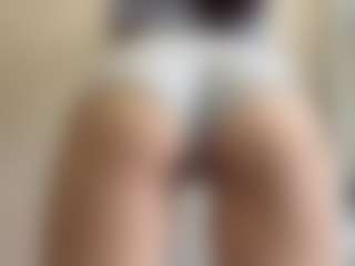 Spettacolo in cam dal vivo con VivianHerdon - Striptease Granny su Camsoda