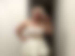 ZenaidaPippert's Live Sex Cam Show