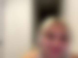 ZenaidaPippert's Live Sex Cam Show
