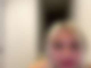 ZenaidaPippert's Live Sex Cam Show