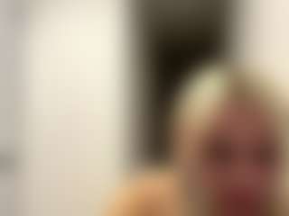 ZenaidaPippert's Live Sex Cam Show
