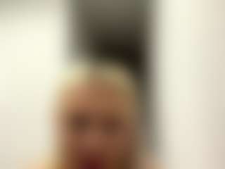 ZenaidaPippert's Live Sex Cam Show